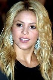 Shakira asiste a concierto de Juan Luis Guerra como una fan más
