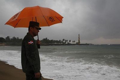 Onda tropical en el sureste de Puerto Rico podría afectar a la República Dominicana