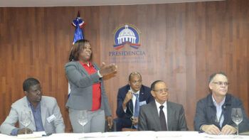Haití se interesa por Plan Quisqueya Aprende Contigo