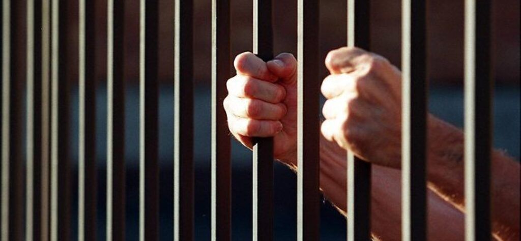 Ditan prisión preventiva acusados de estafar beneficiarios del programa “Quédate en Casa”