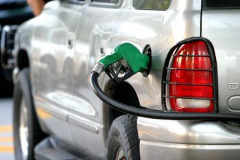 A la baja los precios de todos los combustibles