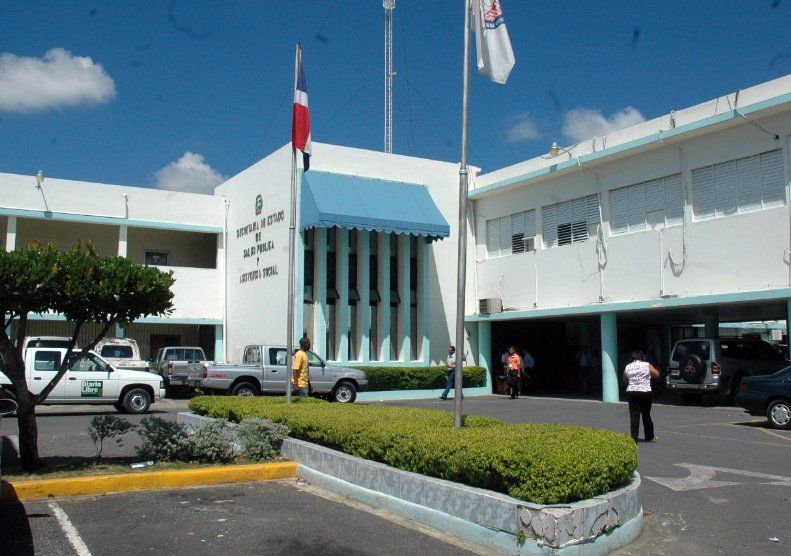 Muertes por COVID-19 siguen en aumento en República Dominicana