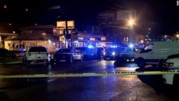 Policía Nueva York incrementa la vigilancia en sinagogas tras el tiroteo en California
