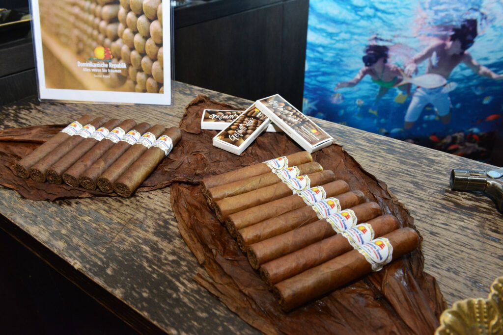 Celebran “Festival Gastronómico y Noche de Cigarros» dominicanos en Suiza