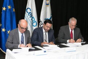 Autoridades firman acuerdo para fortalecer e internacionalizar las Pymes RD
