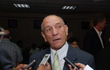 Afirmaciones senador Calderón sobre reelección reaviva confrontación entre danilistas y leonelistas