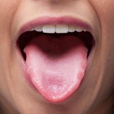 Mujer le arranca la lengua a hombre que intento violarla