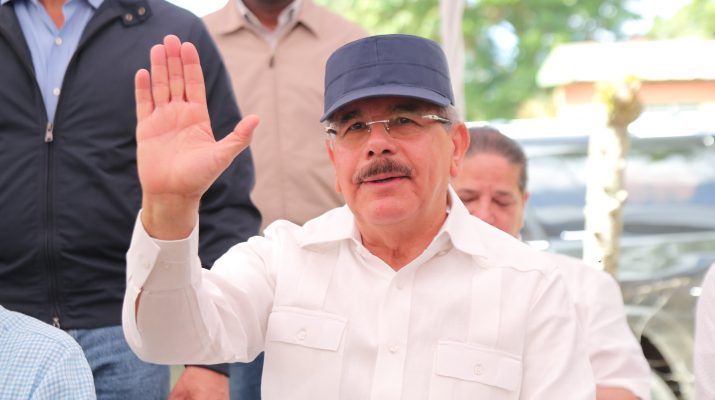 Llaman “ladrón” a Danilo Medina, por quitarle nominación a Leonel Fernández