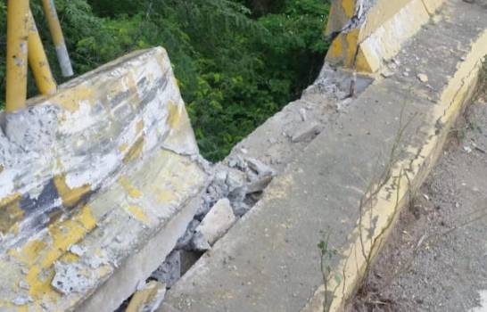 Tres muertos en Santiago al caer carro en el puente sobre el río Gurabo