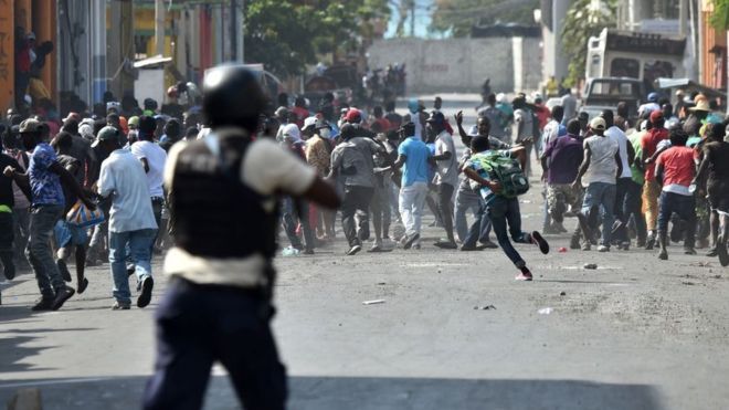 Una turba asalta organismo religioso en Haití
