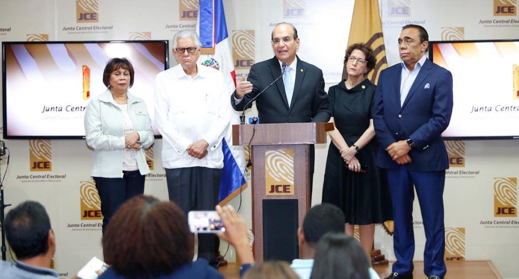 Presidente JCE Castaños Guzmán: “la jornada ha sido un éxito”
