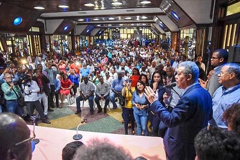 Leonel Fernández dice el Partido Fuerza del Pueblo nació en San Cristóbal