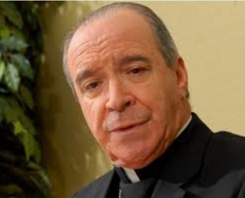 Cardenal López Rodríguez sufre caída y es operado de emergencia 