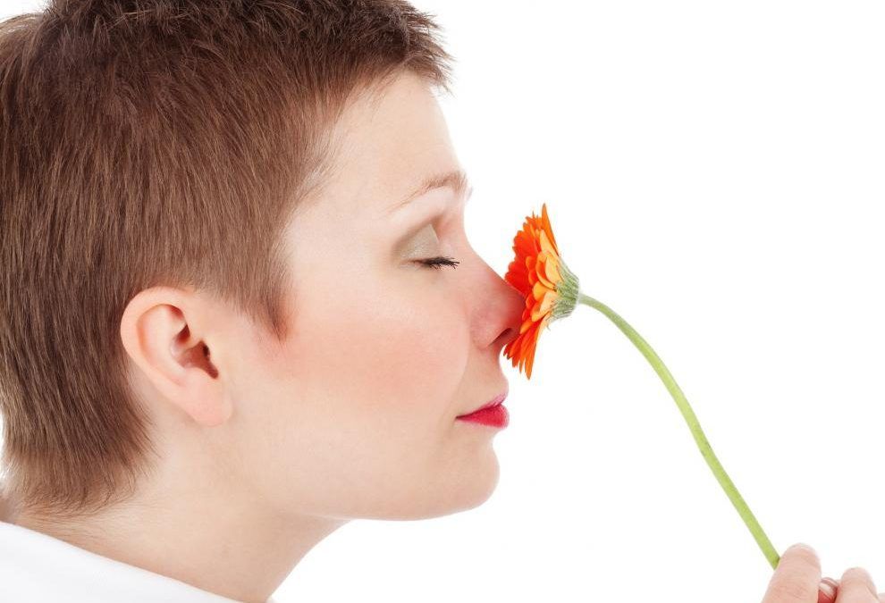 La pérdida del olfato en los casos leves de covid-19 ocurre el 86% de las veces, según estudio