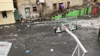 Lluvias caídas ayer inundaron varias calles en Santo Domingo Oeste