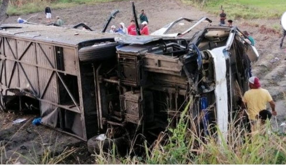 Cuatro muertos tras accidente de autobús en San Juan