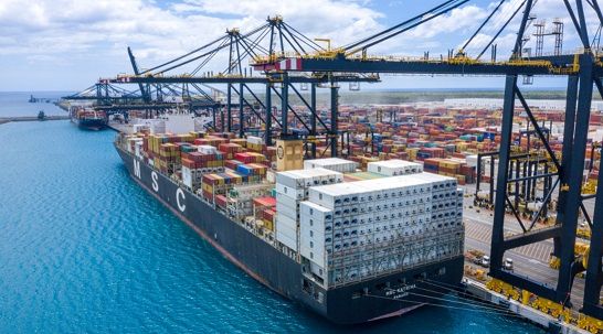 Caucedo recibe el buque de mayor capacidad y dimensiones en la historia dominicana