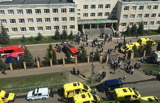 Tiroteo deja ocho muertos en un tiroteo en una escuela rusa