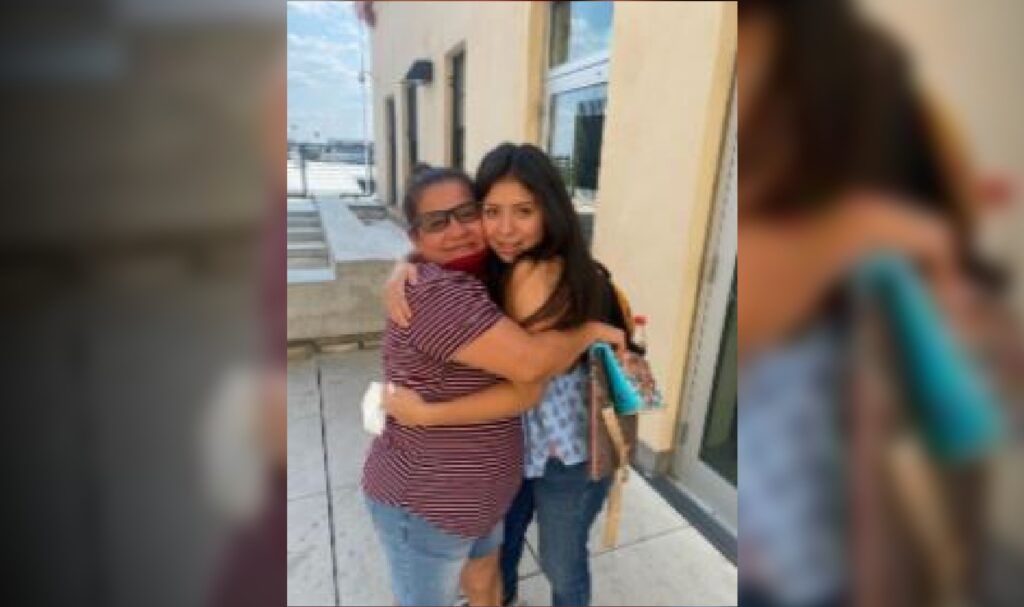 Madre se reunió con su hija que fue secuestrada en 2007 a la edad de seis años en Florida