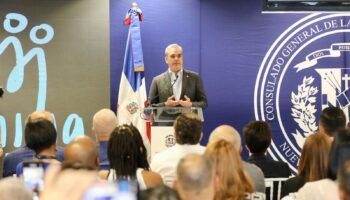 Presidente Abinader lanzará programa de Viviendas Familia Feliz para dominicanos en el exterior