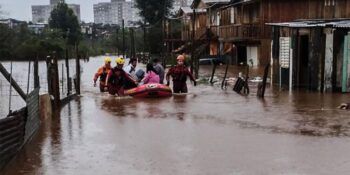 Suben a 25 los muertos por las intensas lluvias en Brasil