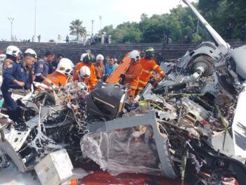 Diez muertos por el choque de dos helicópteros de la Marina de Malasia