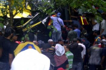 Un muerto y diez heridos en accidente autobús de Caribe Tours