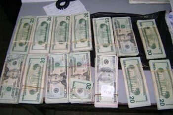 Incautan U$300 mil en jeepeta de presentadora de televisión