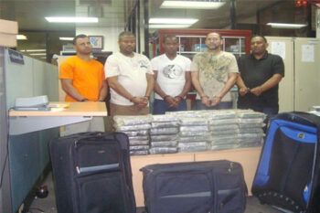 Ocupan 102 kilos de coca y arrestan a 5 personas