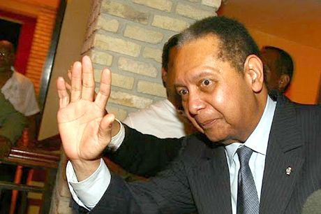 Organismo de derechos humanos exige juicio a ex presidente Duvalier