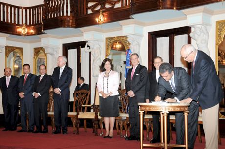 Presidente Fernández promulga Ley de Estrategia Nacional de Desarrollo