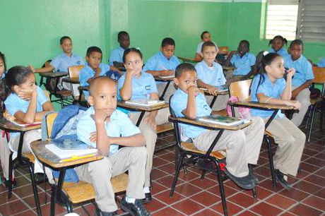 MINERD pone en marcha plan “Jornada Extendida” en 21 escuelas del país