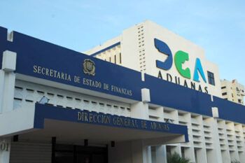 Este lunes Aduanas revisará cargamento Barrick Gold quiso sacar del país
