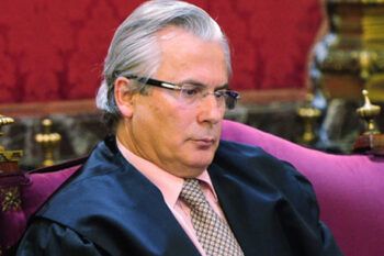 El juez Garzón, en el banquillo de acusados por ordenar escuchas a corruptos