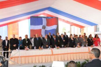 Presidente Fernández inaugura liceo en Elías Piña con inversión de RD$77 millones