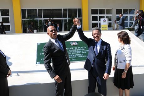 Fernández y Martelly apuestan a educación para garantizar futuro Haití