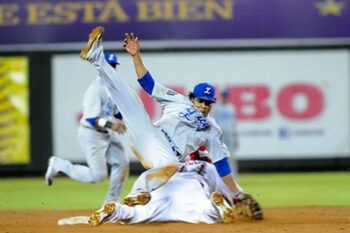 Tigres se colocan a un pie de la serie final; ganan 6 a 5 al Escogido