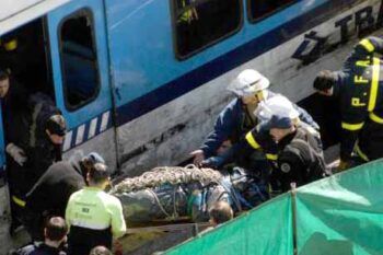 Se eleva a 49 los muertos y 600 heridos en accidente de tren en Argentina