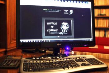 Interpol apresa 25 miembros de Anonymous