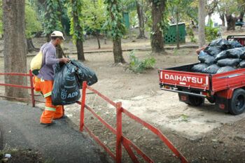 Ayuntamiento del DN retira 26 toneladas de desechos del antiguo Zoológico