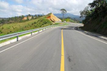 Fernández inaugura carretera Jarabacoa-Constanza