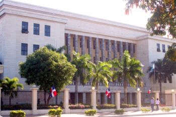 Educación y el Inefi invertirán RD$300 millones para los IX Juegos Escolares 2019