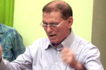 Dirigente político Luis Inchausti ofrece apoyo a Hipólito