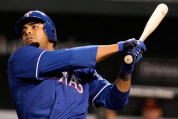 Los Vigilantes negocian acuerdos con Cruz y Napoli