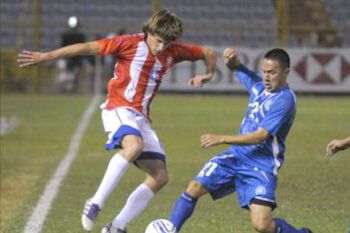 El Salvador deja dudas de cara al Preolímpico pese a vencer a Puerto Rico