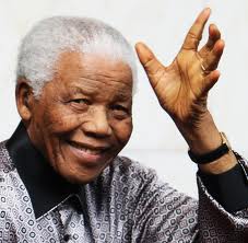 Mandela, ingresado en un hospital de Johannesburgo por un dolor abdominal