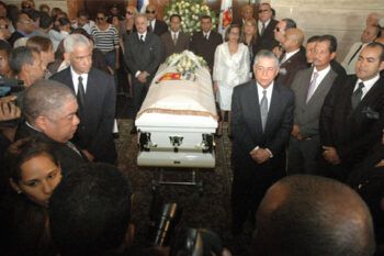 Ayuntamiento del Distrito rinde tributo a Corporán de los Santos