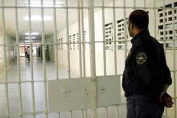 19 Presos, algunos miembros de Al Qaeda, se fugan de una cárcel iraquí