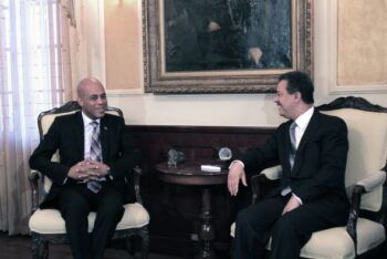 Presidente Martelly se encuentra reunido con Leonel