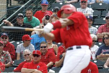 Pujols sigue dominando con el bate y Pineda busca un puesto con los Yanquis